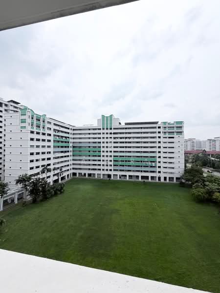 832 Jurong West Street 81, 832 Jurong West Street 81, 2 Bedrooms, 1,367 sqft, HDB Flat For Sale, by Nona Kirana, 500193862 - Exterior - PropertyGuru.com.sg