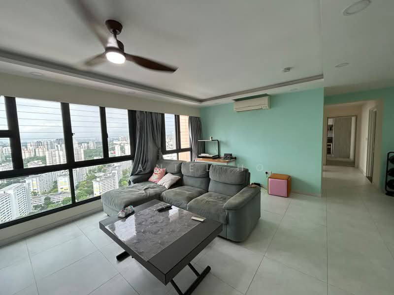 445A Clementi Avenue 3, 445A Clementi Avenue 3, 3 Bedrooms, 1,216 sqft, HDB Flat For Sale, by Daniel Ho, 500193873 - Living Room - PropertyGuru.com.sg