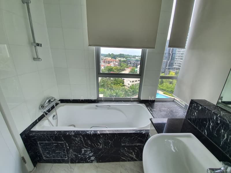 Balmoral Hills, 9 Balmoral Park, 4 Bedrooms, 1,841 sqft, Condominium For Rent, by Jasey Lim, 500193874 - Bathroom - PropertyGuru.com.sg