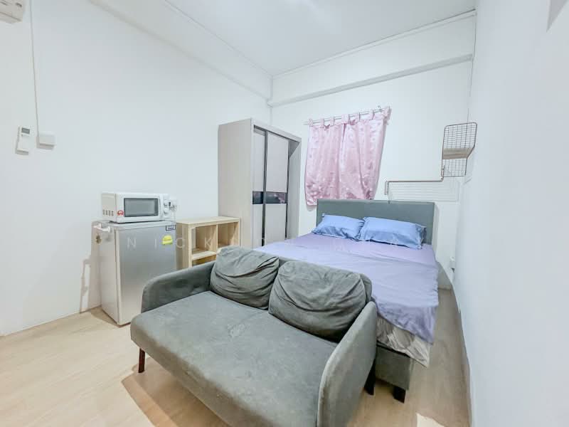 Rare Shophouse rooms for rent! 007, , Room Rental, 150 sqft, Shophouse For Rent, by Nickson Guay, 500193875 - Bedroom - PropertyGuru.com.sg