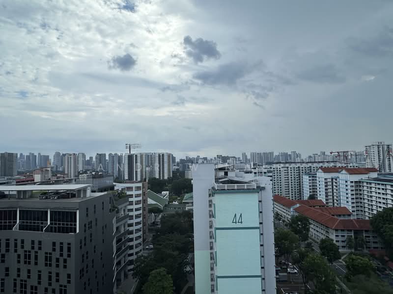 50 Sims Drive, 50 Sims Drive, 3 Bedrooms, 1,259 sqft, HDB Flat For Sale, by Andrew Nair, 500193880 - Exterior - PropertyGuru.com.sg