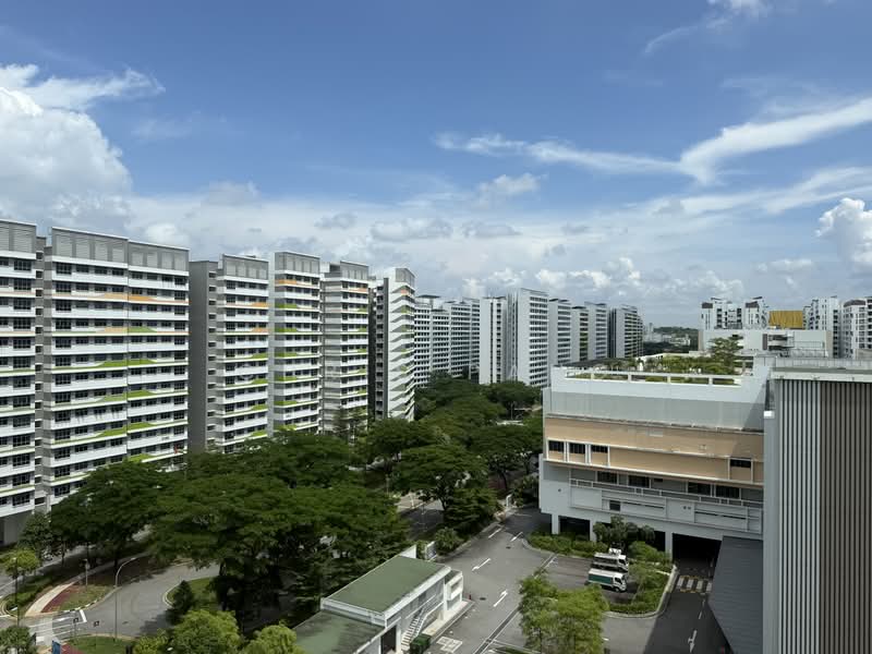 627A Tampines Street 61, 627A Tampines Street 61, 3 Bedrooms, 1,001 sqft, HDB Flat For Sale, by Chris Pang, 500193889 - Exterior - PropertyGuru.com.sg