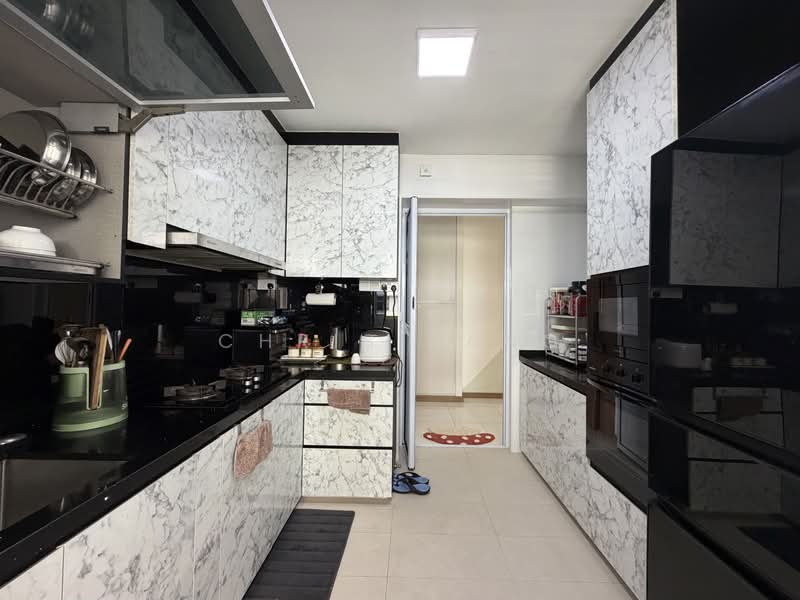627A Tampines Street 61, 627A Tampines Street 61, 3 Bedrooms, 1,001 sqft, HDB Flat For Sale, by Chris Pang, 500193889 - Kitchen - PropertyGuru.com.sg