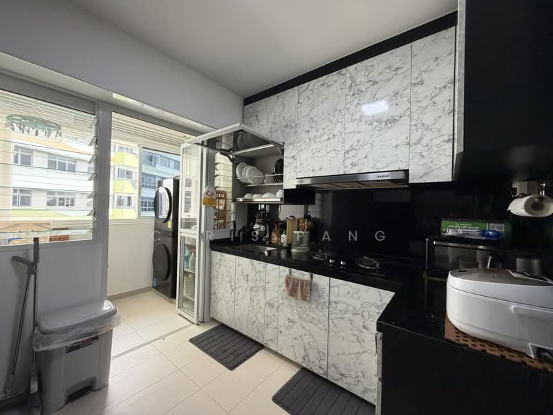 627A Tampines Street 61, 627A Tampines Street 61, 3 Bedrooms, 1,001 sqft, HDB Flat For Sale, by Chris Pang, 500193889 - Kitchen - PropertyGuru.com.sg