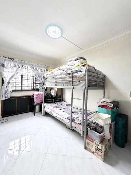 632 Woodlands Ring Road, 632 Woodlands Ring Road, 3 Bedrooms, 1,302 sqft, HDB Flat For Sale, by Nona Kirana, 500193893 - Bedroom - PropertyGuru.com.sg
