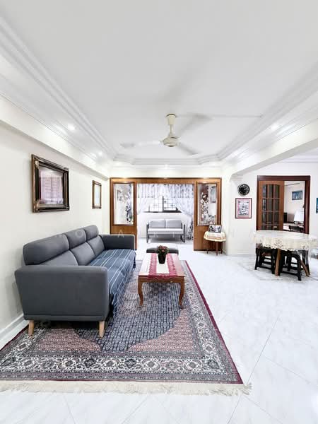 632 Woodlands Ring Road, 632 Woodlands Ring Road, 3 Bedrooms, 1,302 sqft, HDB Flat For Sale, by Nona Kirana, 500193893 - Living Room - PropertyGuru.com.sg