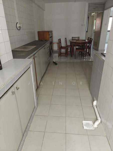 433 Hougang Avenue 8, 433 Hougang Avenue 8, 3 Bedrooms, 1,108 sqft, HDB Flat For Rent, by Jia En Or, 500193899 - Kitchen - PropertyGuru.com.sg