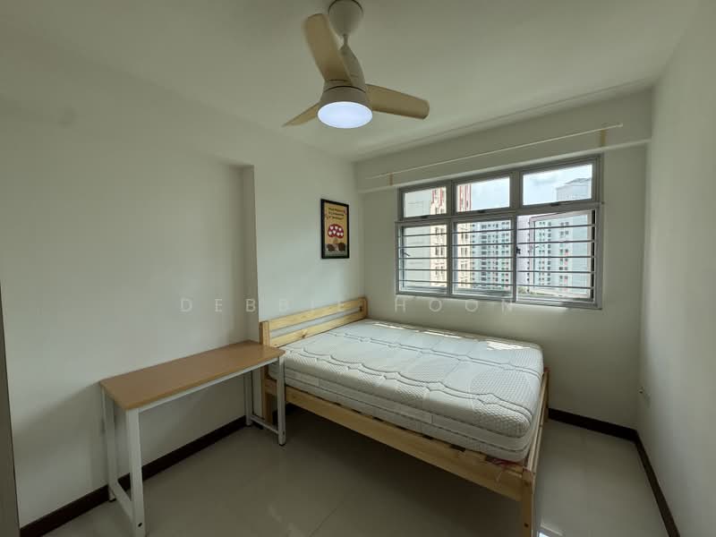 162A Rivervale Crescent, 162A Rivervale Crescent, 2 Bedrooms, 990 sqft, HDB Flat For Rent, by Debbie Hoon, 500193905 - Bedroom - PropertyGuru.com.sg