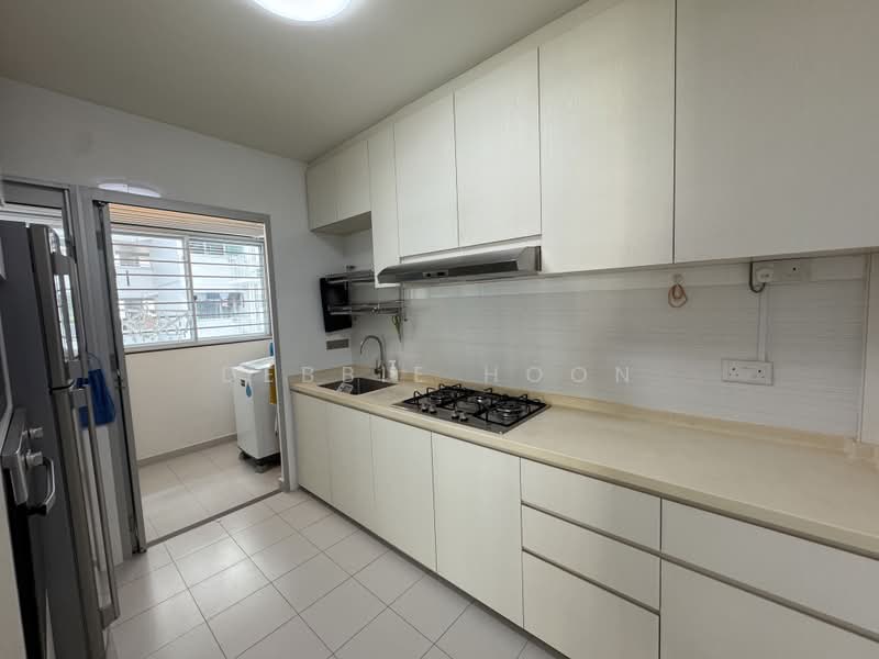 162A Rivervale Crescent, 162A Rivervale Crescent, 2 Bedrooms, 990 sqft, HDB Flat For Rent, by Debbie Hoon, 500193905 - Kitchen - PropertyGuru.com.sg