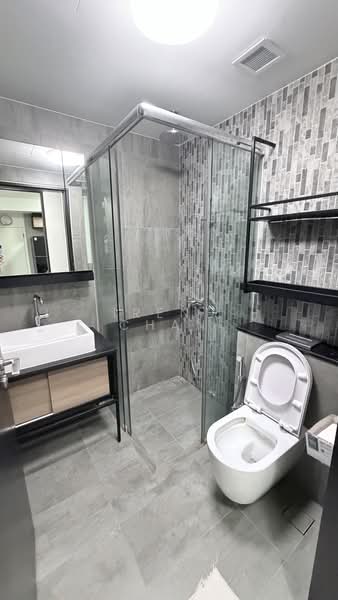 NoMa, 56 Lorong 28 Geylang, 2 Bedrooms, 646 sqft, Condominium For Rent, by Irene Chan, 500193907 - Bathroom - PropertyGuru.com.sg