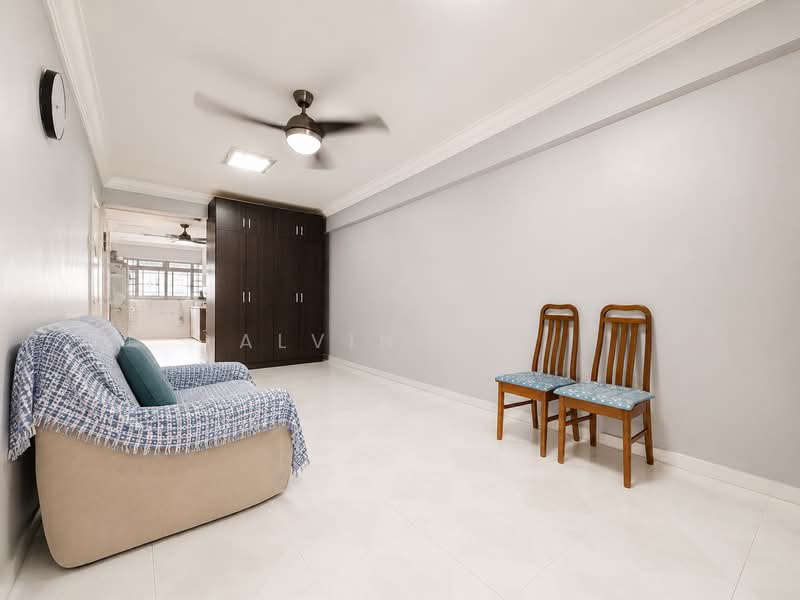 201 Yishun Street 21, 201 Yishun Street 21, 2 Bedrooms, 721 sqft, HDB Flat For Sale, by Alvin Toh, 500193911 - Living Room - PropertyGuru.com.sg