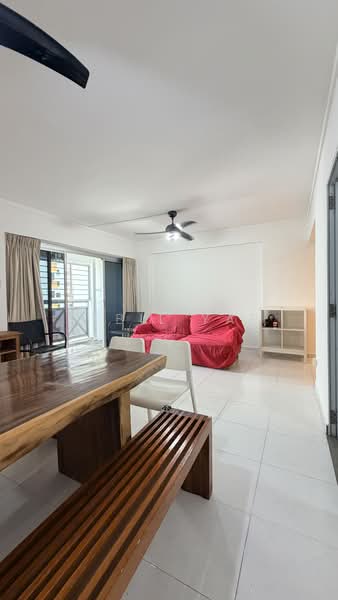 604 Senja Road, 604 Senja Road, 3 Bedrooms, 1,066 sqft, HDB Flat For Rent, by Sybil Yap, 500193918 - Living Room - PropertyGuru.com.sg