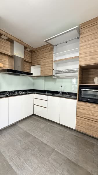 604 Senja Road, 604 Senja Road, 3 Bedrooms, 1,066 sqft, HDB Flat For Rent, by Sybil Yap, 500193918 - Kitchen - PropertyGuru.com.sg