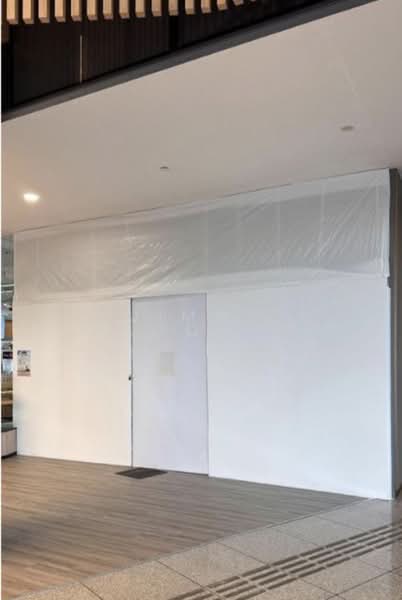 9 Tampines Grande, 9 Tampines Grande, 581 sqft, Food & Beverage For Rent, by Jimmy Poh, 500193919 - Entrance - CommercialGuru.com.sg