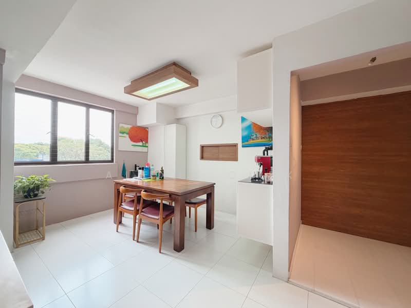 Lutheran Towers, 21 Tan Kim Cheng Road, 4 Bedrooms, 1,916 sqft, Apartment For Sale, by Alexis Quek, 500193927 - Dining Room - PropertyGuru.com.sg
