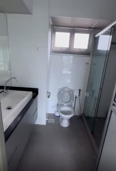 425 Clementi Avenue 1, 425 Clementi Avenue 1, 2 Bedrooms, 1,216 sqft, HDB Flat For Rent, by Ivan Chee 徐梓翔, 500193929 - Bathroom - PropertyGuru.com.sg
