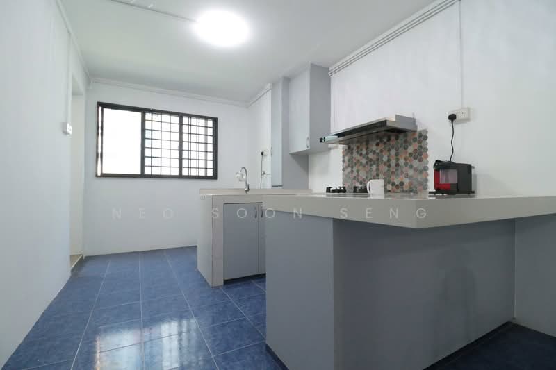 48 Teban Gardens Road, 48 Teban Gardens Road, 2 Bedrooms, 68 sqft, HDB Flat For Sale, by Neo Soon Seng, 500193933 - Kitchen - PropertyGuru.com.sg