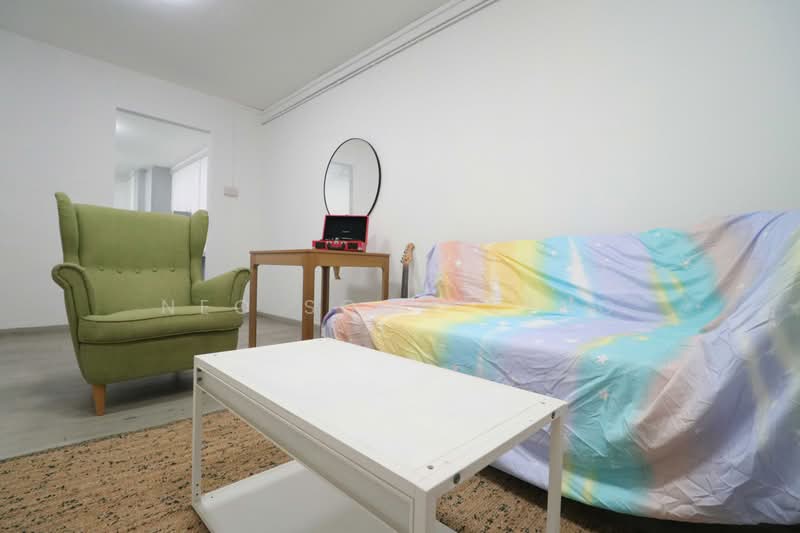48 Teban Gardens Road, 48 Teban Gardens Road, 2 Bedrooms, 68 sqft, HDB Flat For Sale, by Neo Soon Seng, 500193933 - Living Room - PropertyGuru.com.sg