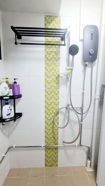 84 Bedok North Street 4, 84 Bedok North Street 4, Room Rental, 721 sqft, HDB Flat For Rent, by Joanne Yeo, 500193936 - Bathroom - PropertyGuru.com.sg
