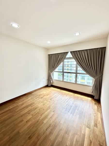 886C Woodlands Drive 50, 886C Woodlands Drive 50, 2 Bedrooms, 721 sqft, HDB Flat For Rent, by Shao Inn Tian, 500193939 - Master Bedroom - PropertyGuru.com.sg
