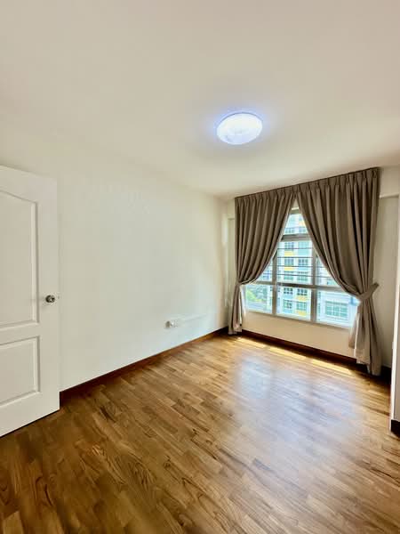 886C Woodlands Drive 50, 886C Woodlands Drive 50, 2 Bedrooms, 721 sqft, HDB Flat For Rent, by Shao Inn Tian, 500193939 - Common Bedroom - PropertyGuru.com.sg