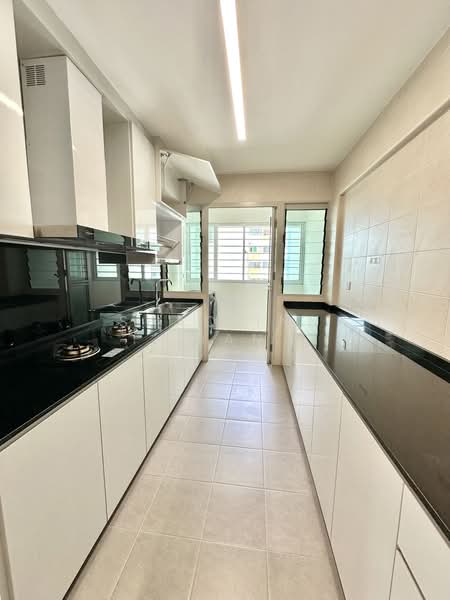 886C Woodlands Drive 50, 886C Woodlands Drive 50, 2 Bedrooms, 721 sqft, HDB Flat For Rent, by Shao Inn Tian, 500193939 - Kitchen - PropertyGuru.com.sg