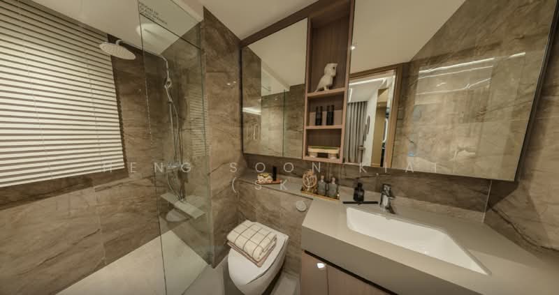 PARKTOWN Residence, Tampines Street 62, 4 Bedrooms, 1,496 sqft, Condominium For Sale, by Heng Soon Kiat (SK), 500193944 - Bathroom - PropertyGuru.com.sg