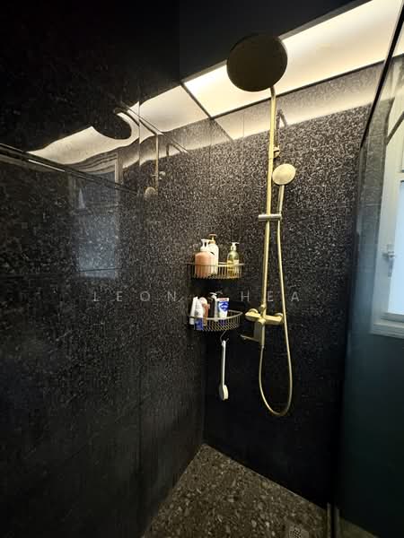 228A Punggol Field, 228A Punggol Field, 3 Bedrooms, 1,001 sqft, HDB Flat For Sale, by Leon Chea, 500193956 - Bathroom - PropertyGuru.com.sg
