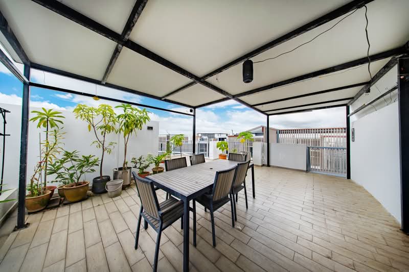 Waterbay, 47B Edgefield Plains, 4 Bedrooms, 2,304 sqft, Executive Condominium For Sale, by Jerome Yap, 500193958 - Balcony - PropertyGuru.com.sg