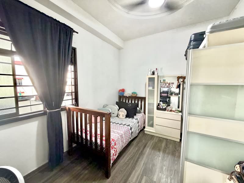 680 Choa Chu Kang Crescent, 680 Choa Chu Kang Crescent, 4 Bedrooms, 1,550 sqft, HDB Flat For Sale, by Hidayat Shariff, 500193965 - Bedroom - PropertyGuru.com.sg