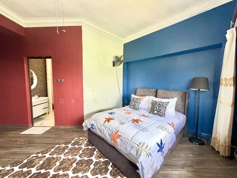 680 Choa Chu Kang Crescent, 680 Choa Chu Kang Crescent, 4 Bedrooms, 1,550 sqft, HDB Flat For Sale, by Hidayat Shariff, 500193965 - Bedroom - PropertyGuru.com.sg