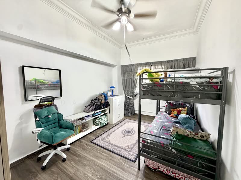 680 Choa Chu Kang Crescent, 680 Choa Chu Kang Crescent, 4 Bedrooms, 1,550 sqft, HDB Flat For Sale, by Hidayat Shariff, 500193965 - Bedroom - PropertyGuru.com.sg