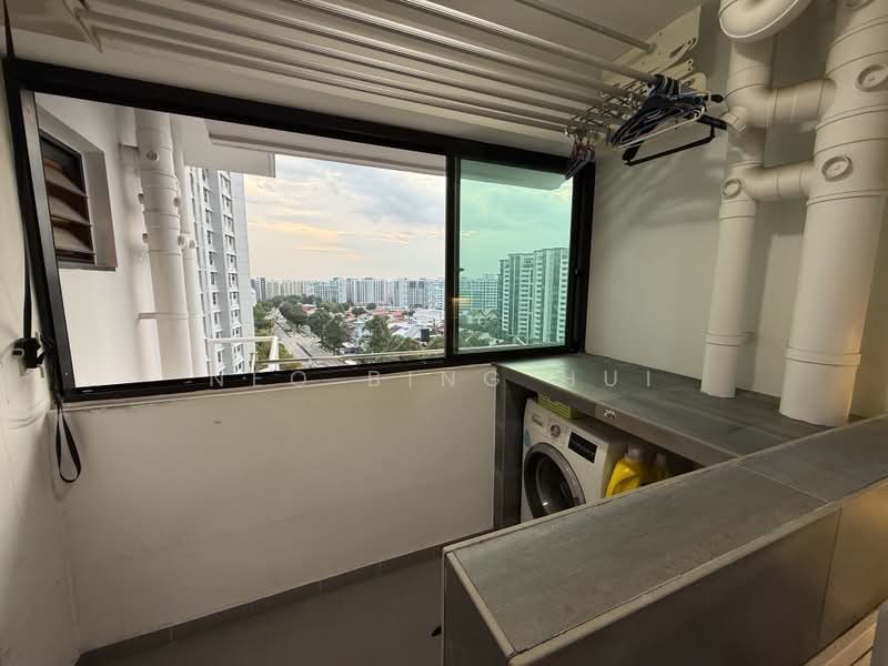 818B Choa Chu Kang Avenue 1, 818B Choa Chu Kang Avenue 1, 3 Bedrooms, 990 sqft, HDB Flat For Sale, by Neo Bing Hui, 500193967 - Balcony - PropertyGuru.com.sg