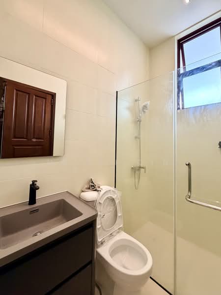 Sembawang Hills Drive, , Room Rental, 170 sqft, Terraced House For Rent, by Ng Shi Qin, 500193976 - PropertyGuru.com.sg