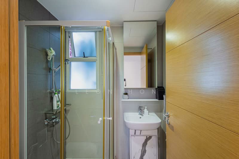 Vacanza @ East, 36 Lengkong Tujoh, 3 Bedrooms, 1,023 sqft, Condominium For Rent, by Leon Hon, 500193979 - Bathroom - PropertyGuru.com.sg