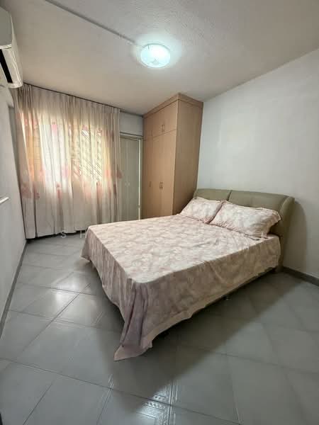 305 Shunfu Road, 305 Shunfu Road, 3 Bedrooms, 990 sqft, HDB Flat For Sale, by Shirley Lim, 500193982 - Bedroom - PropertyGuru.com.sg