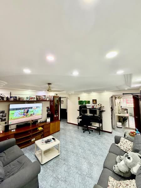 183 Bukit Batok West Avenue 8, 183 Bukit Batok West Avenue 8, 3 Bedrooms, 1,001 sqft, HDB Flat For Sale, by Patrick Koh, 500193988 - Living Room - PropertyGuru.com.sg