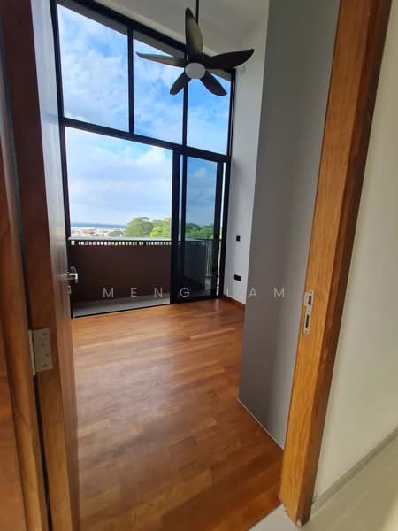 Kandis Residence, 2 Kandis Link, 3 Bedrooms, 1,034 sqft, Condominium For Sale, by Meng Lam, 500193990 - Balcony - PropertyGuru.com.sg