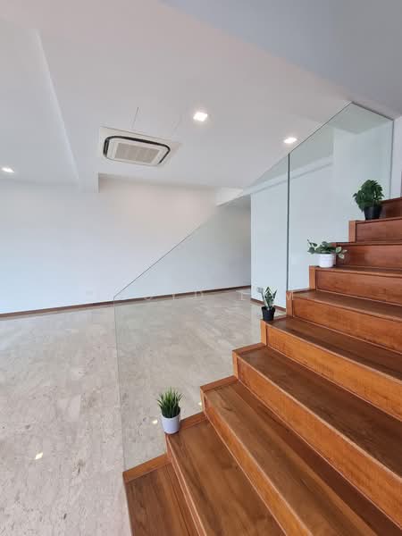 Leonie Gardens, 23 Leonie Hill, 4 Bedrooms, 3,100 sqft, Condominium For Sale, by Lloyd Lim, 500193992 - Interior - PropertyGuru.com.sg