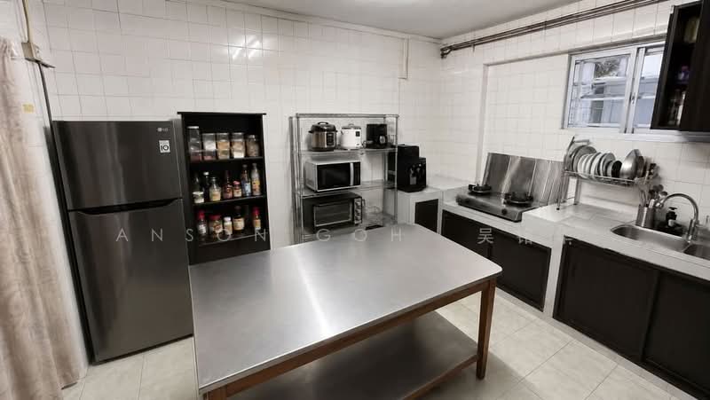 637 Pasir Ris Drive 1, 637 Pasir Ris Drive 1, 3 Bedrooms, 1,119 sqft, HDB Flat For Sale, by Anson Goh 吴铭华, 500193994 - Kitchen - PropertyGuru.com.sg