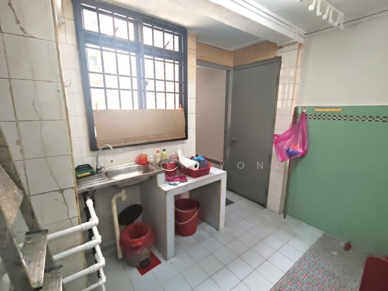 57 Lorong 5 Toa Payoh, 57 Lorong 5 Toa Payoh, 2 Bedrooms, 657 sqft, HDB Flat For Sale, by Andrew Yong, 500193999 - Interior - PropertyGuru.com.sg