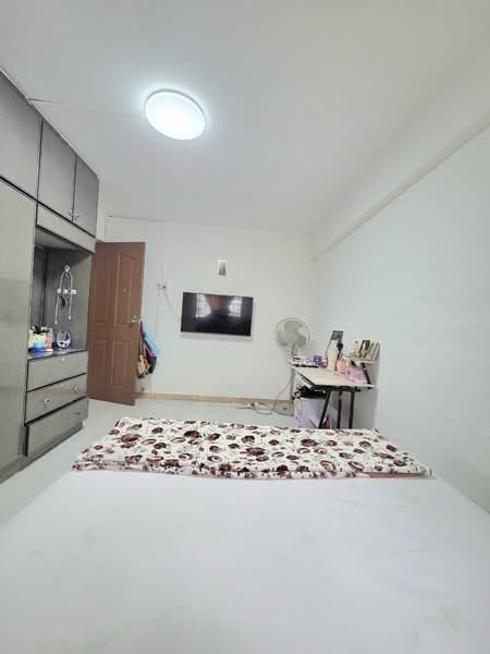 35 Jalan Bahagia, 35 Jalan Bahagia, 2 Bedrooms, 602 sqft, HDB Flat For Sale, by Nadiyah Kamsani, 500194010 - Bedroom - PropertyGuru.com.sg