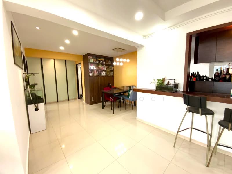 116 Jurong East Street 13, 116 Jurong East Street 13, 3 Bedrooms, 1,292 sqft, HDB Flat For Sale, by Edeline Ooi, 500194014 - Living Room - PropertyGuru.com.sg