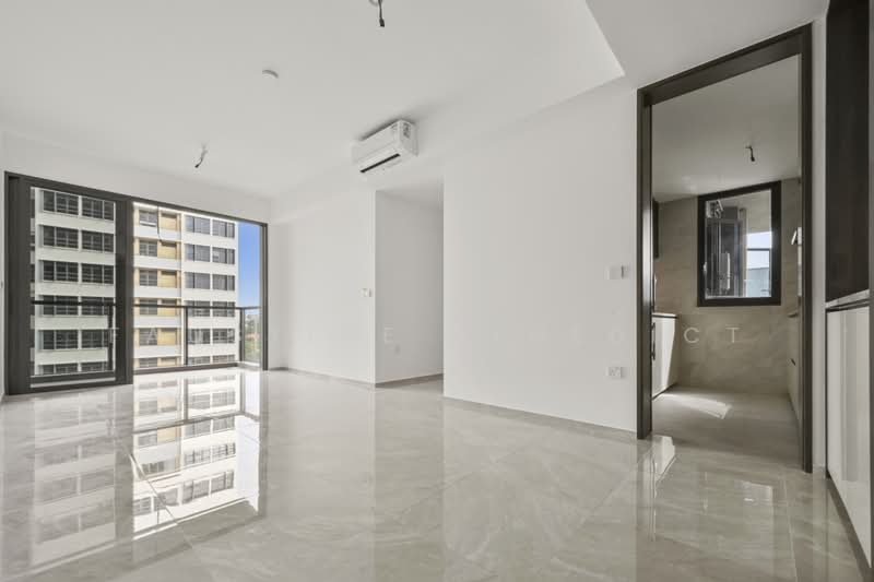 Tembusu Grand, 92 Jalan Tembusu, 3 Bedrooms, 990 sqft, Condominium For Sale, by Faustine Benedict, 500194037 - Dinning + Living Room + Balcony - PropertyGuru.com.sg