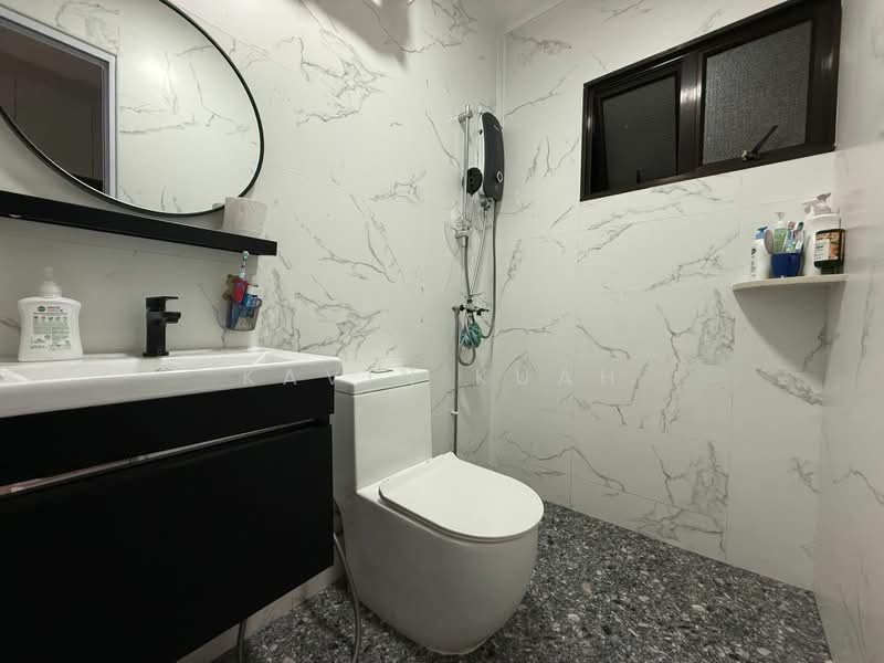 939 Hougang Street 92, 939 Hougang Street 92, 3 Bedrooms, 1,302 sqft, HDB Flat For Sale, by Kavin Kuah, 500194039 - Bathroom - PropertyGuru.com.sg