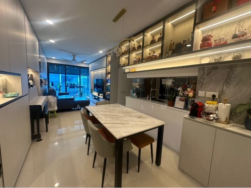 Treasure at Tampines, 1 Tampines Lane, 4 Bedrooms, 1,335 sqft, Condominium For Sale, by Alvin Lim, 500194040 - PropertyGuru.com.sg
