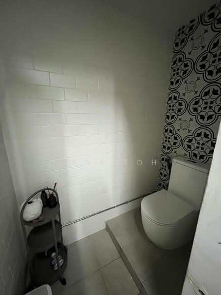 Siglap Corner Ground Floor Shophouse, Siglap, East Coast Road, Katong, Burnfoot Terrace, 1,668 sqft, Shop / Shophouse For Rent, by Jane Toh, 500194045 - Bathroom - CommercialGuru.com.sg