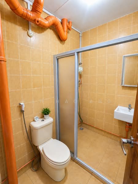 123 Bedok Reservoir Road, 123 Bedok Reservoir Road, 3 Bedrooms, 904 sqft, HDB Flat For Sale, by Fan Hao Ang, 500194052 - AI rendering Bathroom - PropertyGuru.com.sg