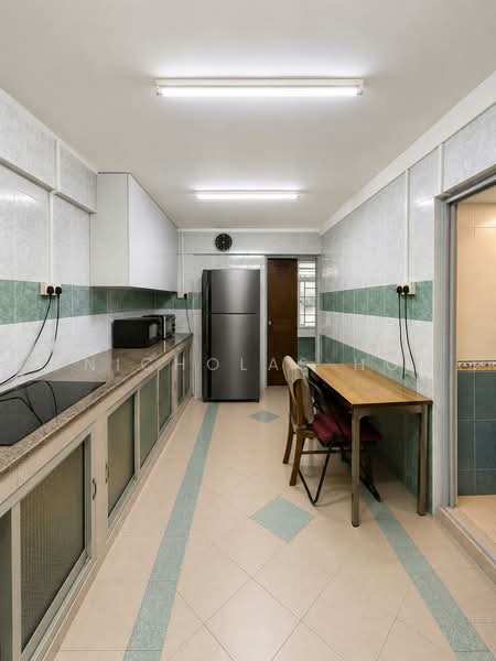 118 Ang Mo Kio Avenue 4, 118 Ang Mo Kio Avenue 4, 5 Bedrooms, 1,593 sqft, HDB Flat For Sale, by Nicholas Ho, 500194055 - Kitchen - PropertyGuru.com.sg