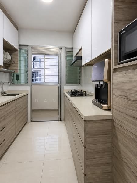 467A Fernvale Link, 467A Fernvale Link, 2 Bedrooms, 731 sqft, HDB Flat For Sale, by Dan Soon, 500194062 - Kitchen - PropertyGuru.com.sg